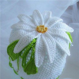 Милая шапочка-ромашка