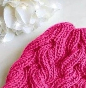 Шапочка с косами, вяжем спицами