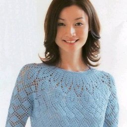 Нежный голубенький полувер