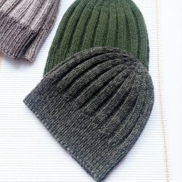 Шапка с круглой макушкой