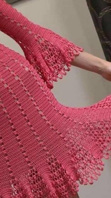 Женственное платье крючком Женственное платье крючком
