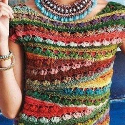 Яркий разноцветный топ