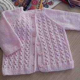 Детская кофточка спицами