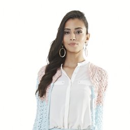 Вязаный комплект для юной девушки