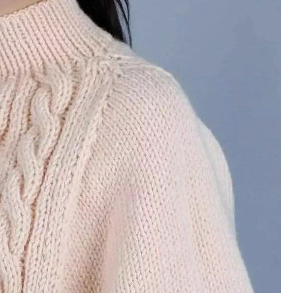 Свитер спицами