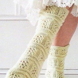 Красивые носки спицами