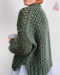 Вяжем объемный джемпер спицами