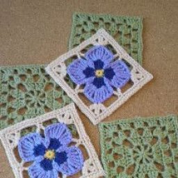 Восхитительный мотив крючком