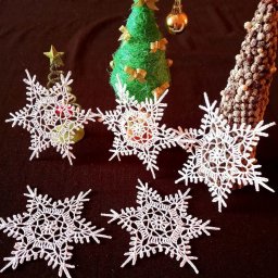 Вы вяжете снежинки? Делитесь своими работами! Снежный пост!