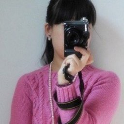 Красивая вязаная туника спицами