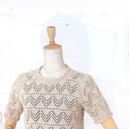 Нежный пуловер спицами