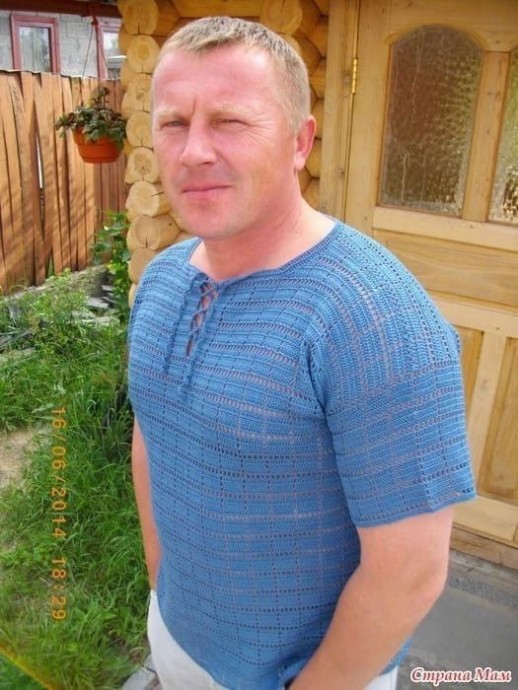Симпатичная мужская футболка Симпатичная мужская футболка