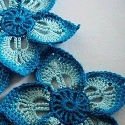 Подборка схем для вязаных цветочков