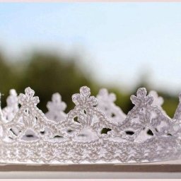 Нежная корона крючком