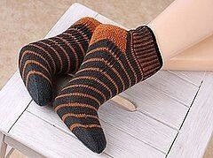 Вяжем носки спицами