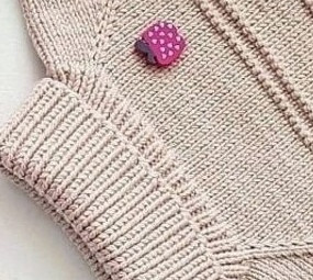 Манишка спицами из Lana Gatto Super Soft Манишка спицами из Lana Gatto Super Soft