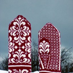 Яркие варежки для яркой зимы