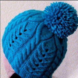 ​Теплая шапочка с помпоном