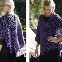 Накидка с ажурными мотивами крючком