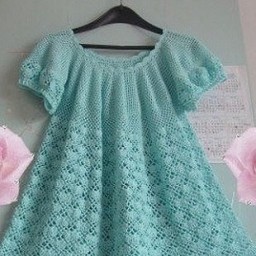 Вяжем нежное детское платьице