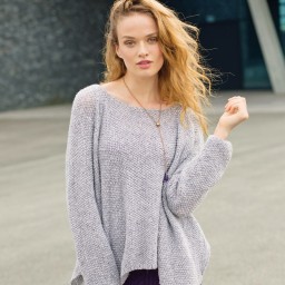 Вяжем стильный свободный джемпер