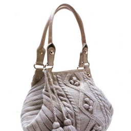 Вязаная сумка спицами