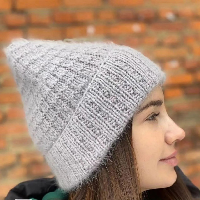 Шапка бини с отворотом