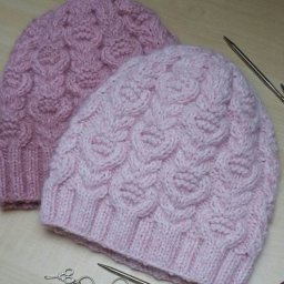 Не связать ли нам шапочку?