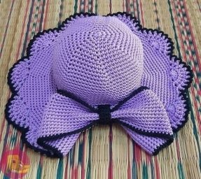 Летняя шляпа с бантом крючком — изысканная классика своими руками