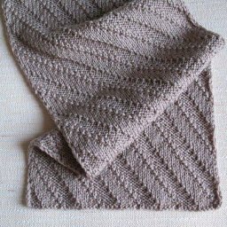 Мужской шарф "Диагонали", вяжем спицами