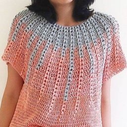 Пуловер с необычным узором