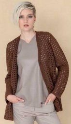 Вязаный крючком кардиган простым узором — уют своими руками