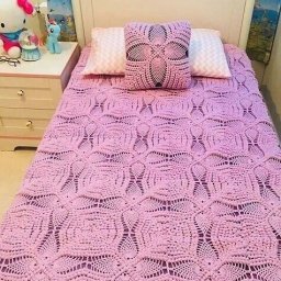 Симпатичный плед из мотивов