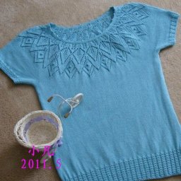 Хотите связать необычную круглую кокетку спицами? Сохраняйте себе узор!