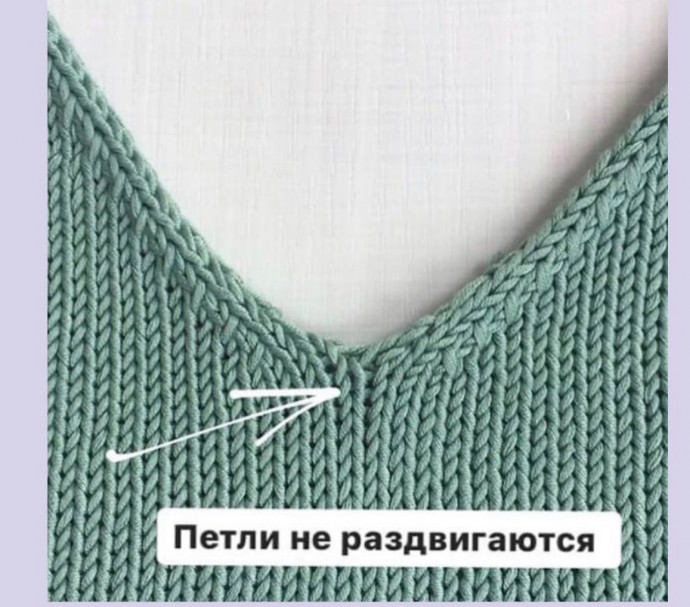 Очаровательная майка спицами Очаровательная майка спицами