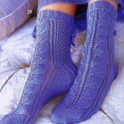 Вяжем лавандовые носочки