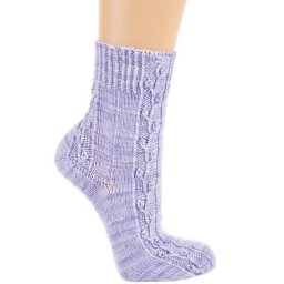 Носки спицами с растительным узором