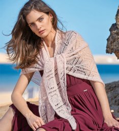 Платок с узором из ромбов