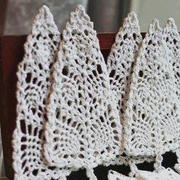 Плоская ёлочка крючком