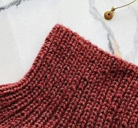 Манишка спицами