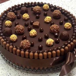 У нас сегодня сразу 8 именинниц!