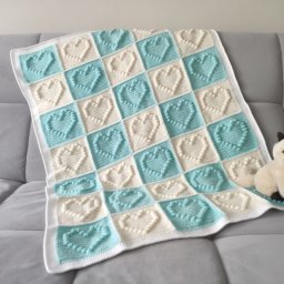 Плед узором «шишечки»