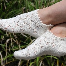 Великолепные носочки спицами