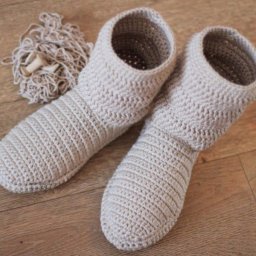 Вяжем домашние сапожки