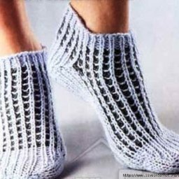 Интересные носочки спицами