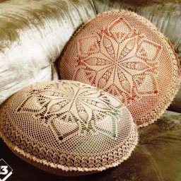 Круглые подушки для интерьера, вяжем крючком
