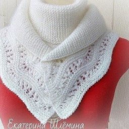 Белый шарф с каймой