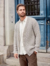 Мужской кардиган с арановым узором