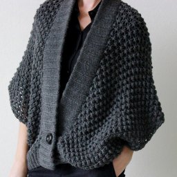 Необычный жакет-пончо, вяжем спицами