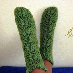 Носочки красивым узором